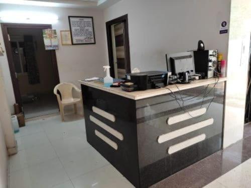 Oyo Flagship 80855 Hotel R Grand Vijayawāda Buitenkant foto
