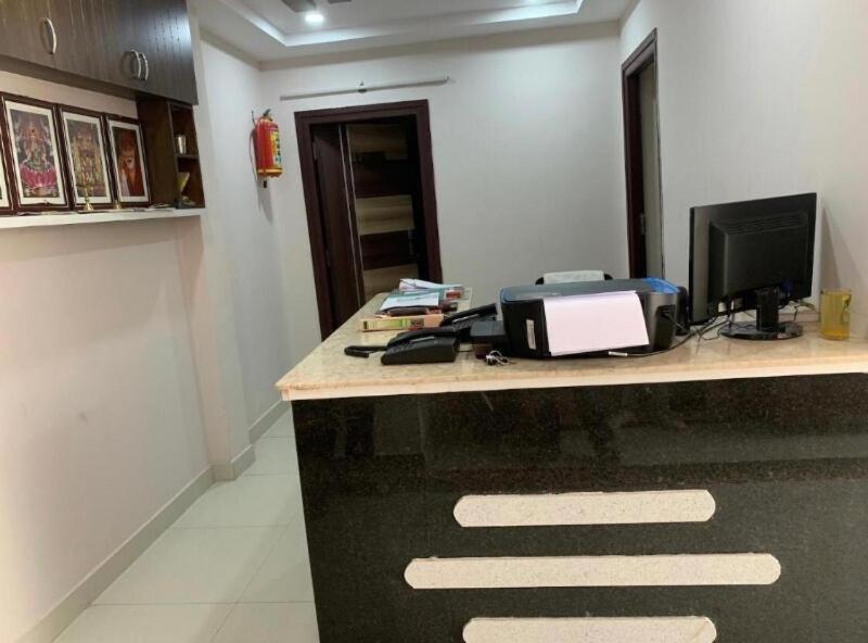 Oyo Flagship 80855 Hotel R Grand Vijayawāda Buitenkant foto