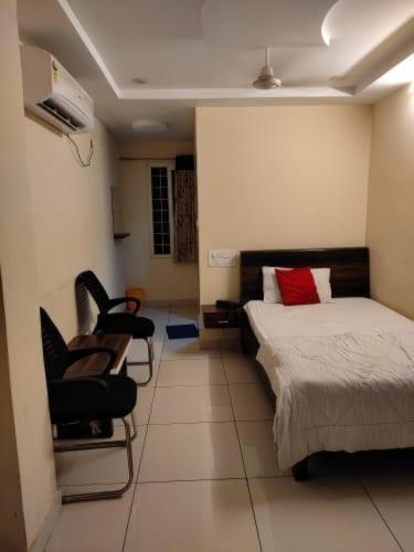 Oyo Flagship 80855 Hotel R Grand Vijayawāda Buitenkant foto